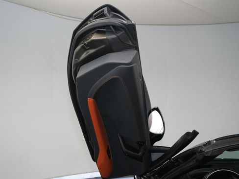 Used 2019 BMW i8 Roadster image 8