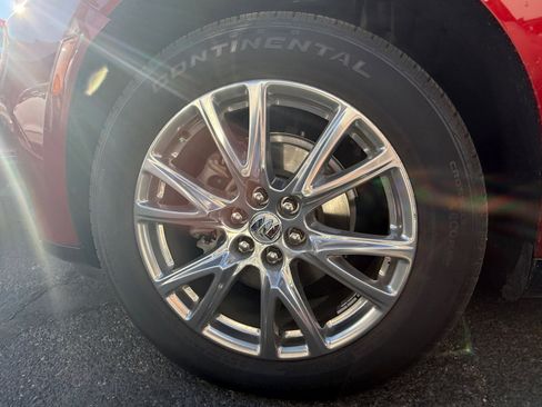 Used 2023 Buick Enclave Premium image 5