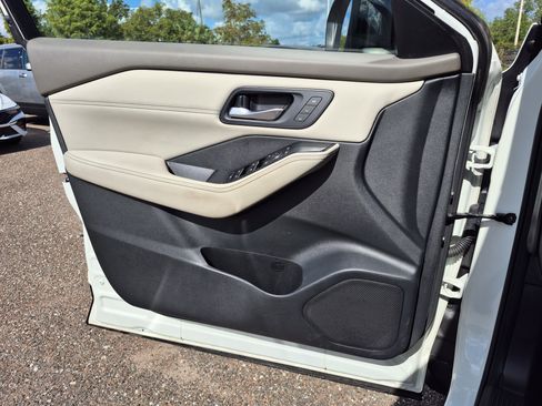 Certified 2022 Nissan Rogue SL FWD image 26