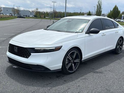 Used 2024 Honda Accord Sport image 14