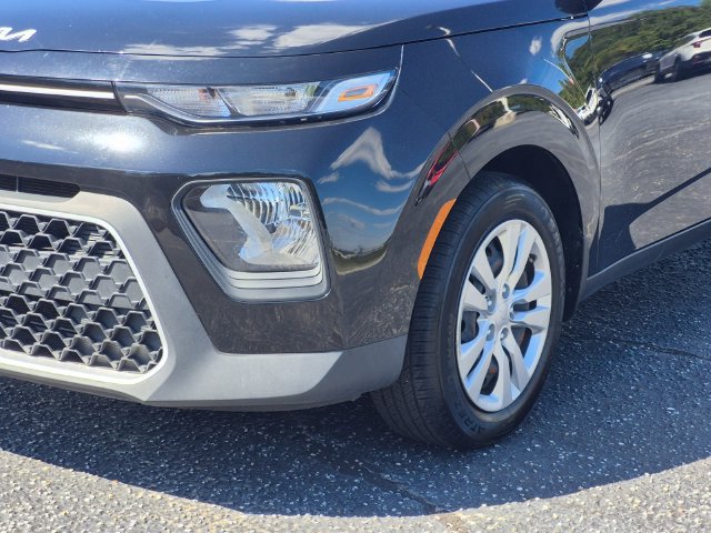Certified 2022 Kia Soul LX FWD image 7