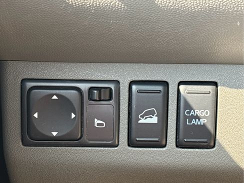 Used 2015 Nissan Frontier SV AWD/4WD image 18