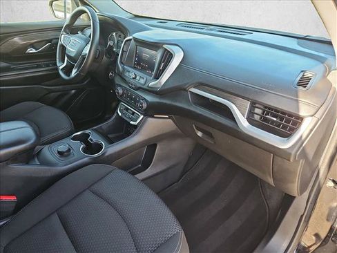 Certified 2024 GMC Terrain SLE FWD image 21