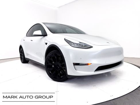 Used 2021 Tesla Model Y Long Range AWD/4WD image 1