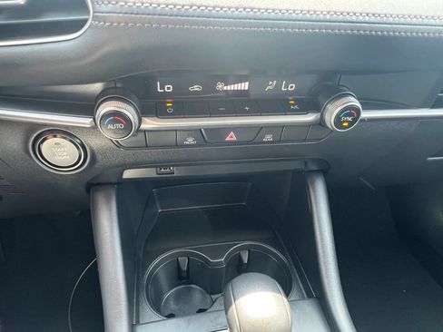 Used 2020 MAZDA MAZDA3 Sedan w/ Select Package FWD image 23