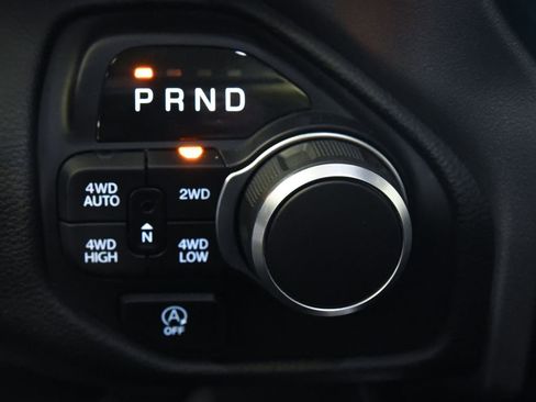 Used 2025 RAM 1500 Big Horn AWD/4WD image 19