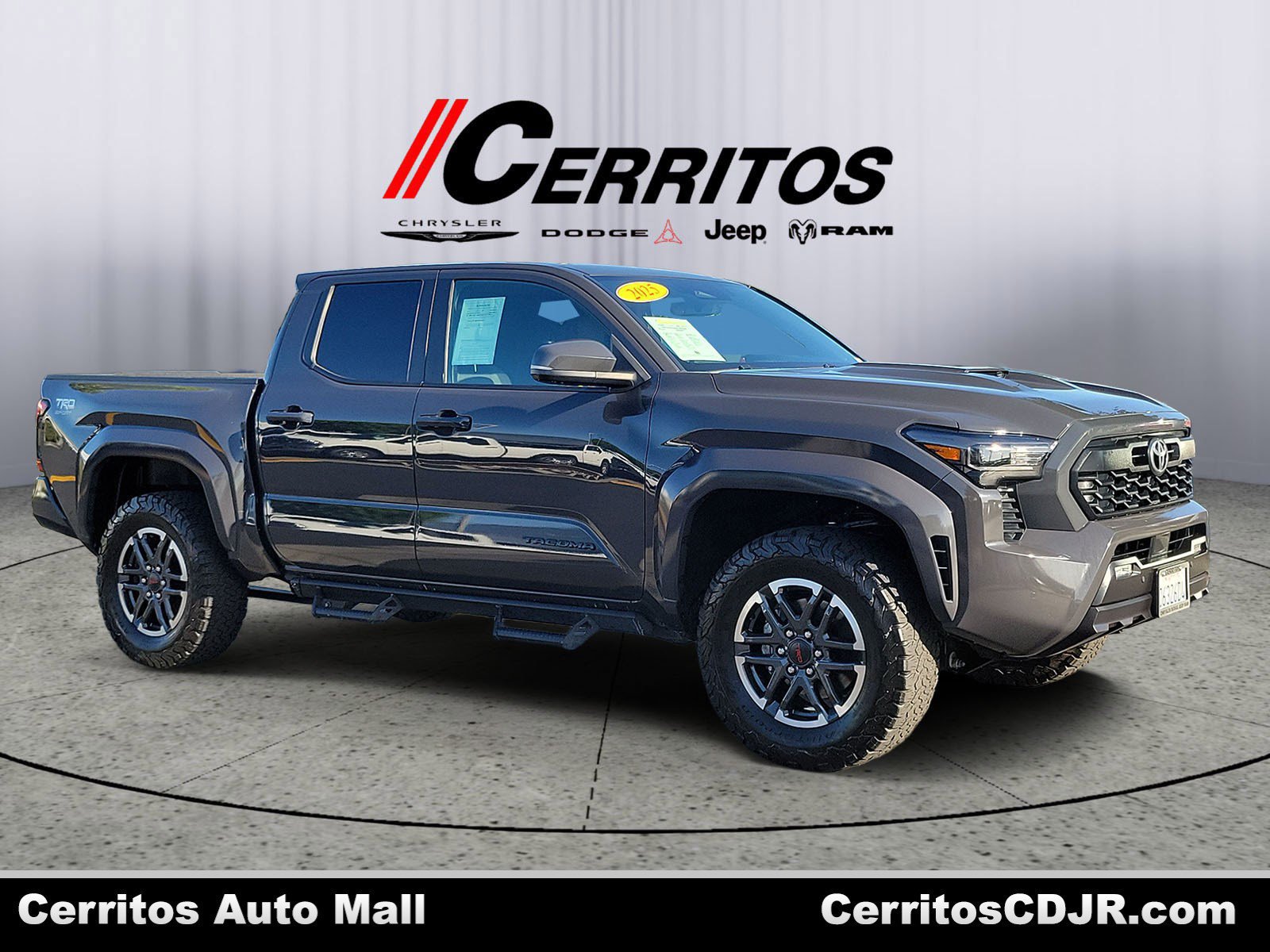 Used 2025 Toyota Tacoma TRD Sport w/ TRD Sport Upgrade Package AWD/4WD image 1
