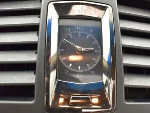 Used 2007 Cadillac SRX w/ Premium Seating Package image 30