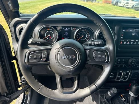 Used 2022 Jeep Wrangler Unlimited Sport AWD/4WD image 23