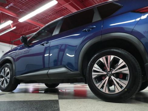 Used 2022 Nissan Rogue SV w/ SV Premium Package FWD image 39