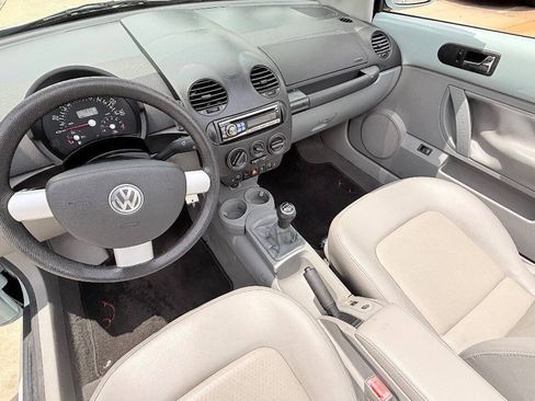 Used 2004 Volkswagen Beetle GLS FWD image 64
