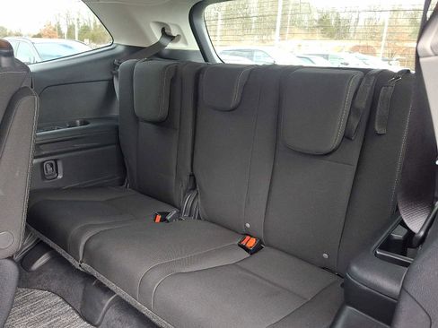 Used 2023 Subaru Ascent Premium w/ Convenience Package image 12