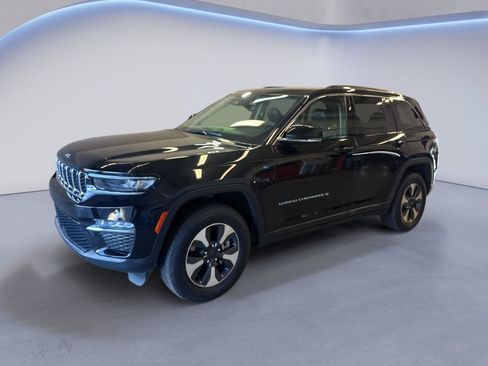 Used 2024 Jeep Grand Cherokee Limited 4xe AWD/4WD image 3