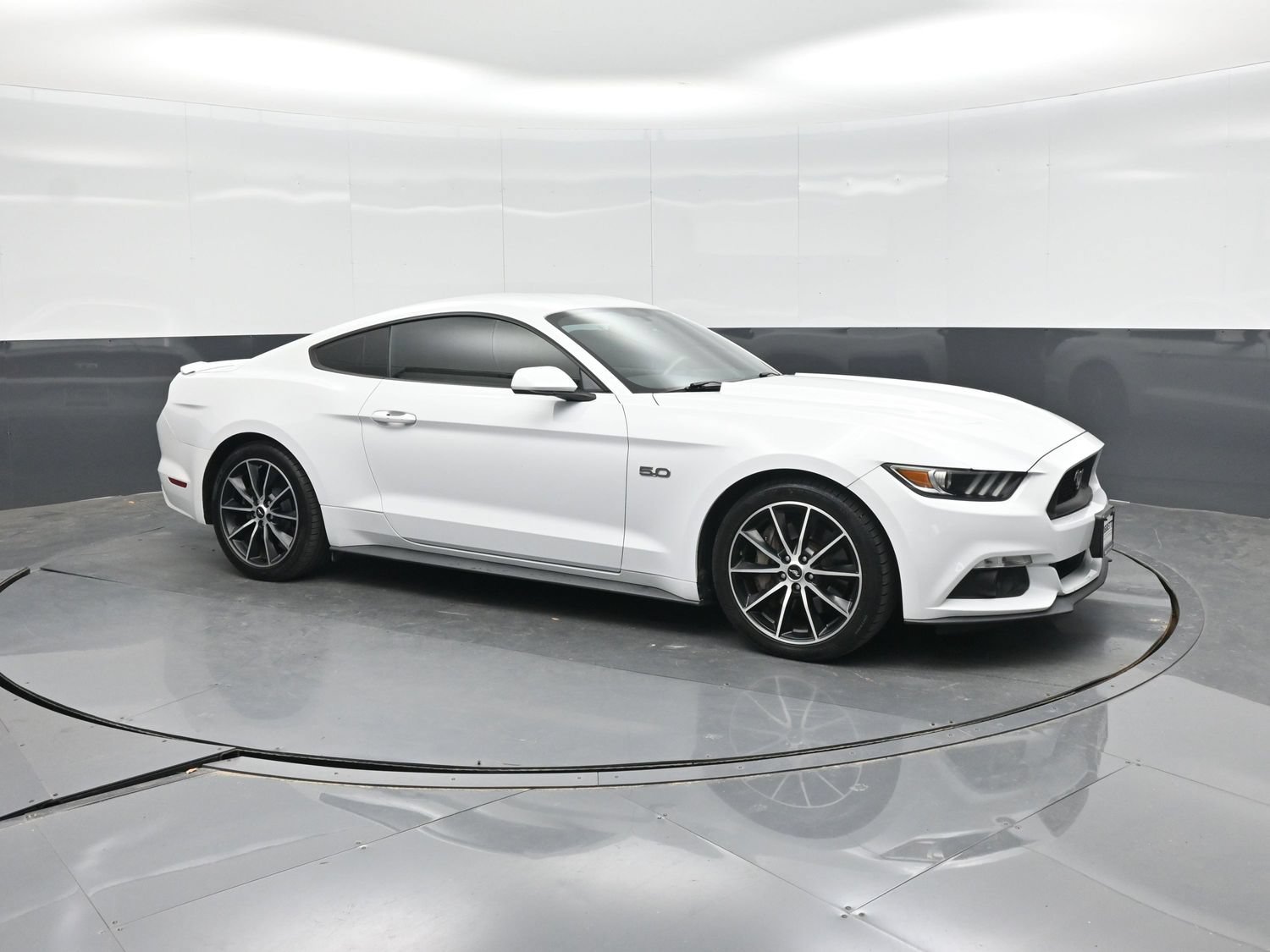 Used 2017 Ford Mustang GT w/ Interior & Wheel Package RWD image 7