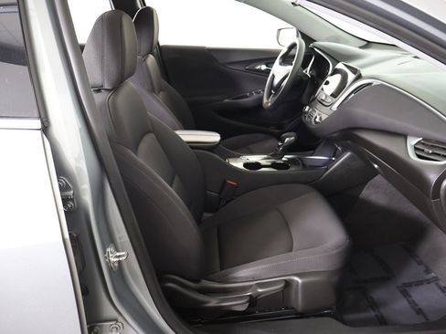 Used 2024 Chevrolet Malibu LT image 30
