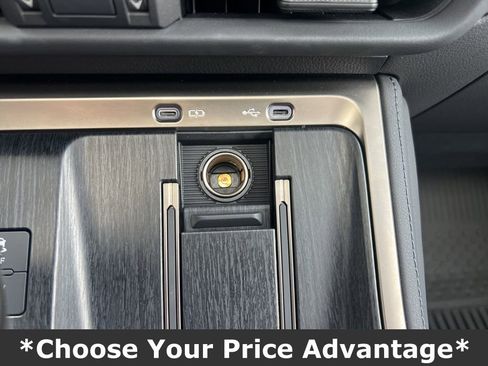 Used 2024 Lexus GX 550 w/ Accessory Package (Z1) image 68