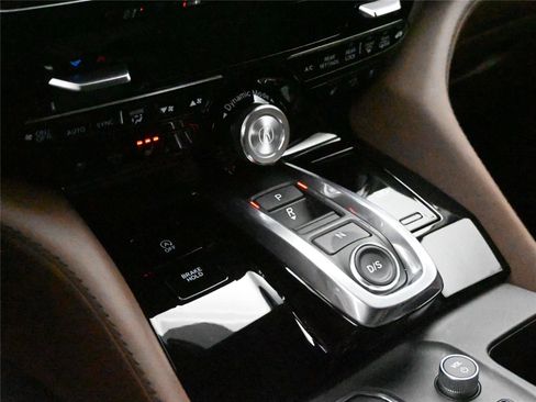 Certified 2023 Acura MDX SH-AWD w/ Advance Package image 5