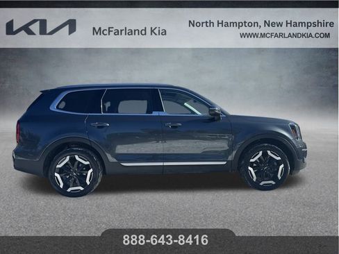 Used 2024 Kia Telluride S w/ S Sunroof Package image 8