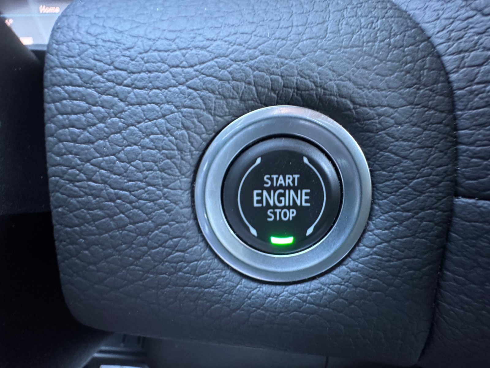 Used 2021 GMC Yukon Denali w/ Denali Premium Package AWD/4WD image 30