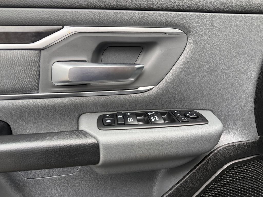 Used 2019 RAM 1500 Big Horn AWD/4WD image 11