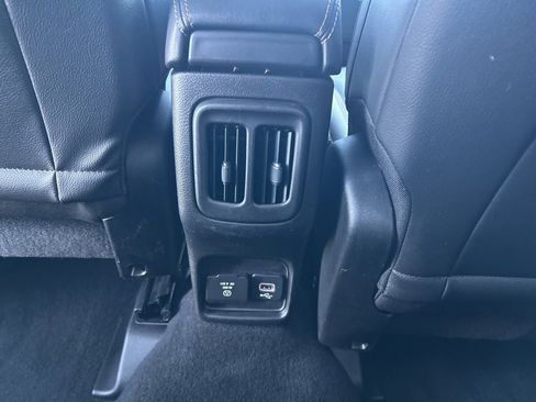 Used 2018 Jeep Compass Latitude w/ Popular Equipment Group image 36