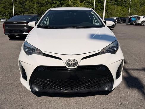 Used 2018 Toyota Corolla SE w/ Carpet Mat Package (TMS) FWD image 12
