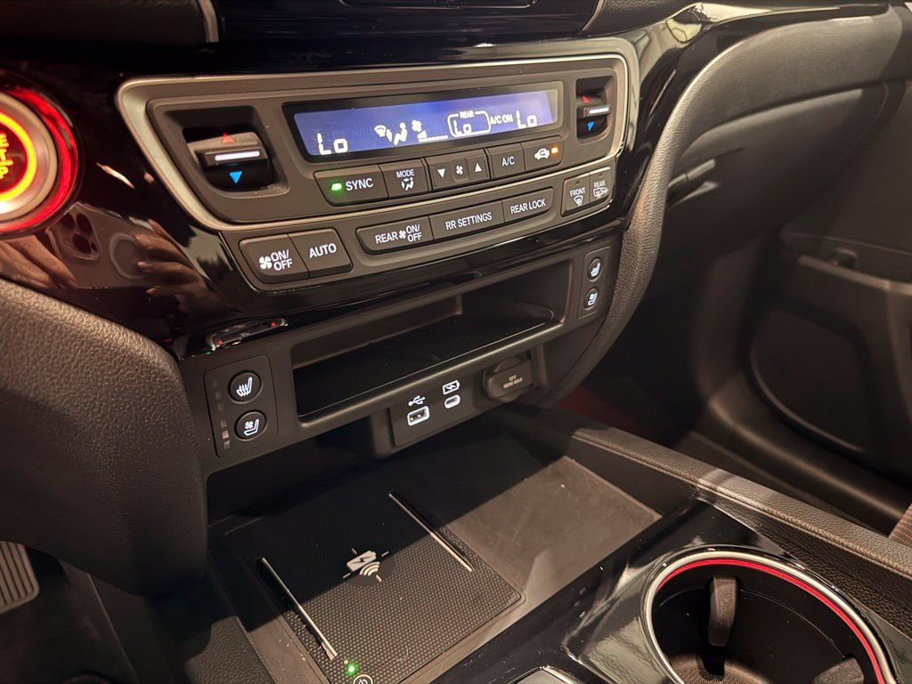 Used 2025 Honda Ridgeline Black Edition image 26