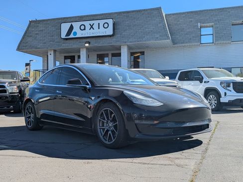 Used 2019 Tesla Model 3 image 1