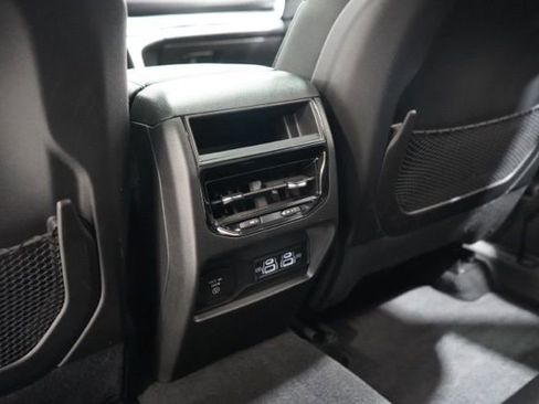 Used 2024 Jeep Grand Cherokee Altitude AWD/4WD image 29
