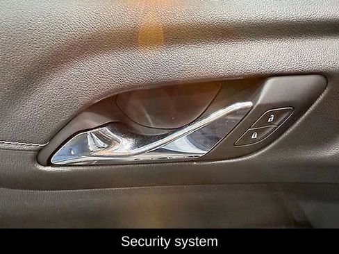 Used 2021 GMC Acadia SLT image 17