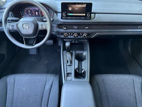 Certified 2025 Honda Accord SE image 9