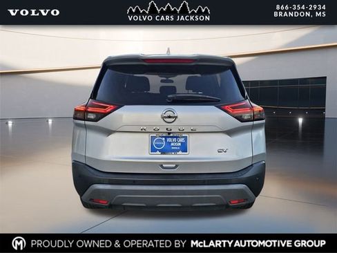 Used 2021 Nissan Rogue SV image 5
