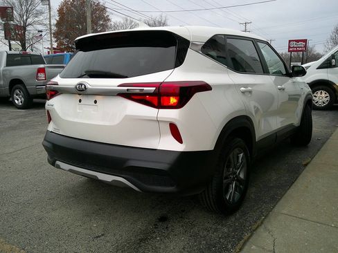 Used 2021 Kia Seltos LX image 5