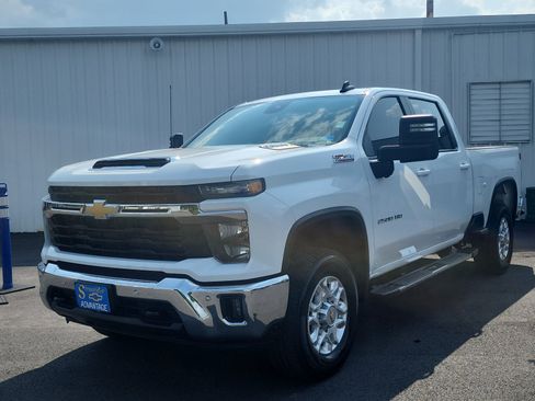 Used 2025 Chevrolet Silverado 2500 LT w/ All Star Edition AWD/4WD image 1