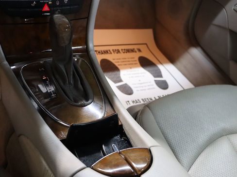 Used 2005 Mercedes-Benz E 320 CDI Sedan image 48
