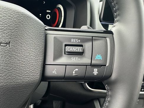 New 2025 Nissan Rogue SL w/ SL Premium Package FWD image 10