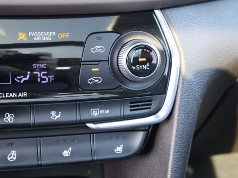 Used 2020 Hyundai Santa Fe Limited image 28