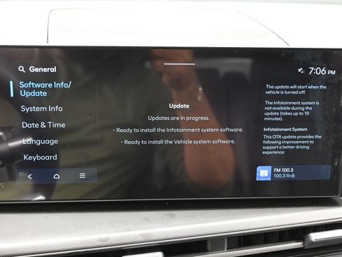 Used 2025 Hyundai Santa Fe SEL FWD image 26