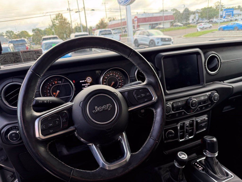Used 2020 Jeep Gladiator Overland AWD/4WD image 10
