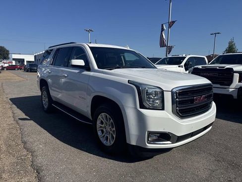 Used 2018 GMC Yukon SLT image 4