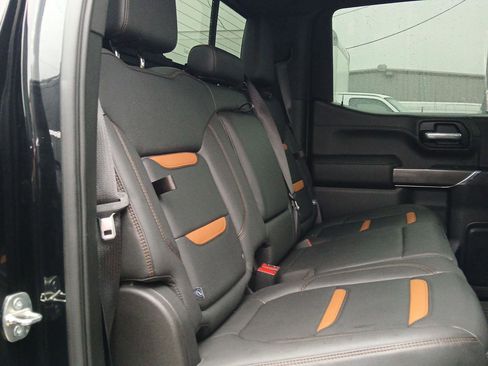 Used 2019 GMC Sierra 1500 AT4 w/ Technology Package image 13