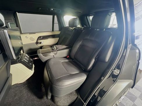 Used 2019 Land Rover Range Rover Long Wheelbase Autobiography AWD/4WD image 27