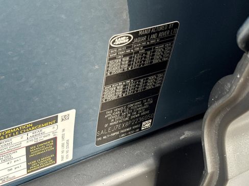 Used 2023 Land Rover Defender 110 S image 35