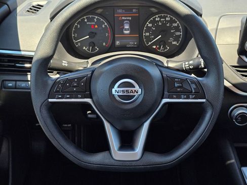 Used 2022 Nissan Altima 2.5 S FWD image 13