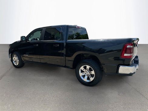 Used 2024 RAM 1500 Laramie AWD/4WD image 6