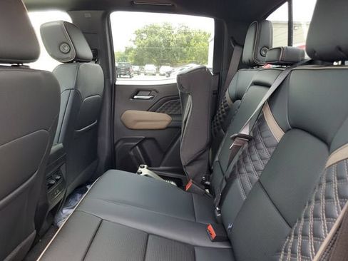 New 2026 GMC Canyon Denali AWD/4WD image 11