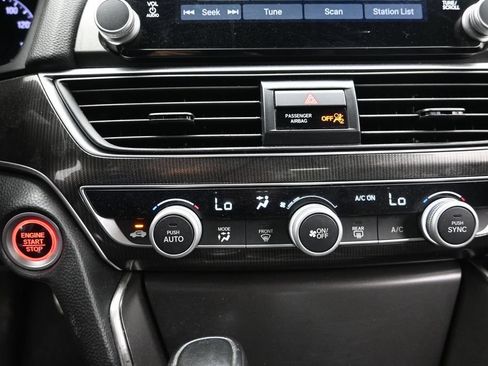 Used 2019 Honda Accord Sport image 14