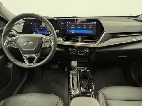 Used 2024 Chevrolet Trax ACTIV w/ Sunroof Package image 26