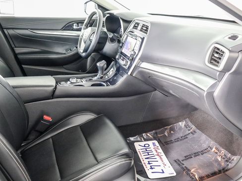 Used 2023 Nissan Maxima SV w/ Floor Mat Group image 16