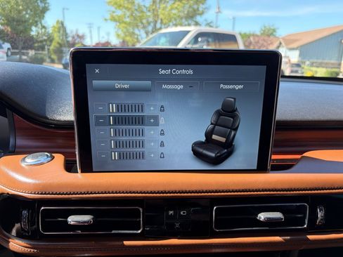 Used 2023 Lincoln Aviator Reserve w/ Equipment Group 201A AWD/4WD image 24